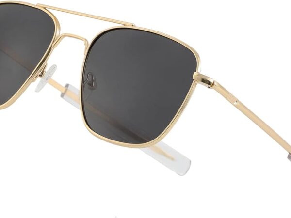 Men's Polarized Aviator Sunglasses (Retro military style; UV400 protection)