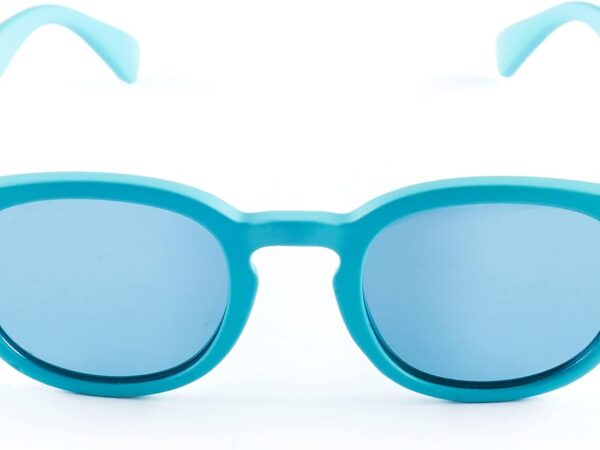 Light blue polarized sunglasses for kids; made from safe materials; includes microfiber case; weighs only 18g (available in orange, blue, red, etc.)